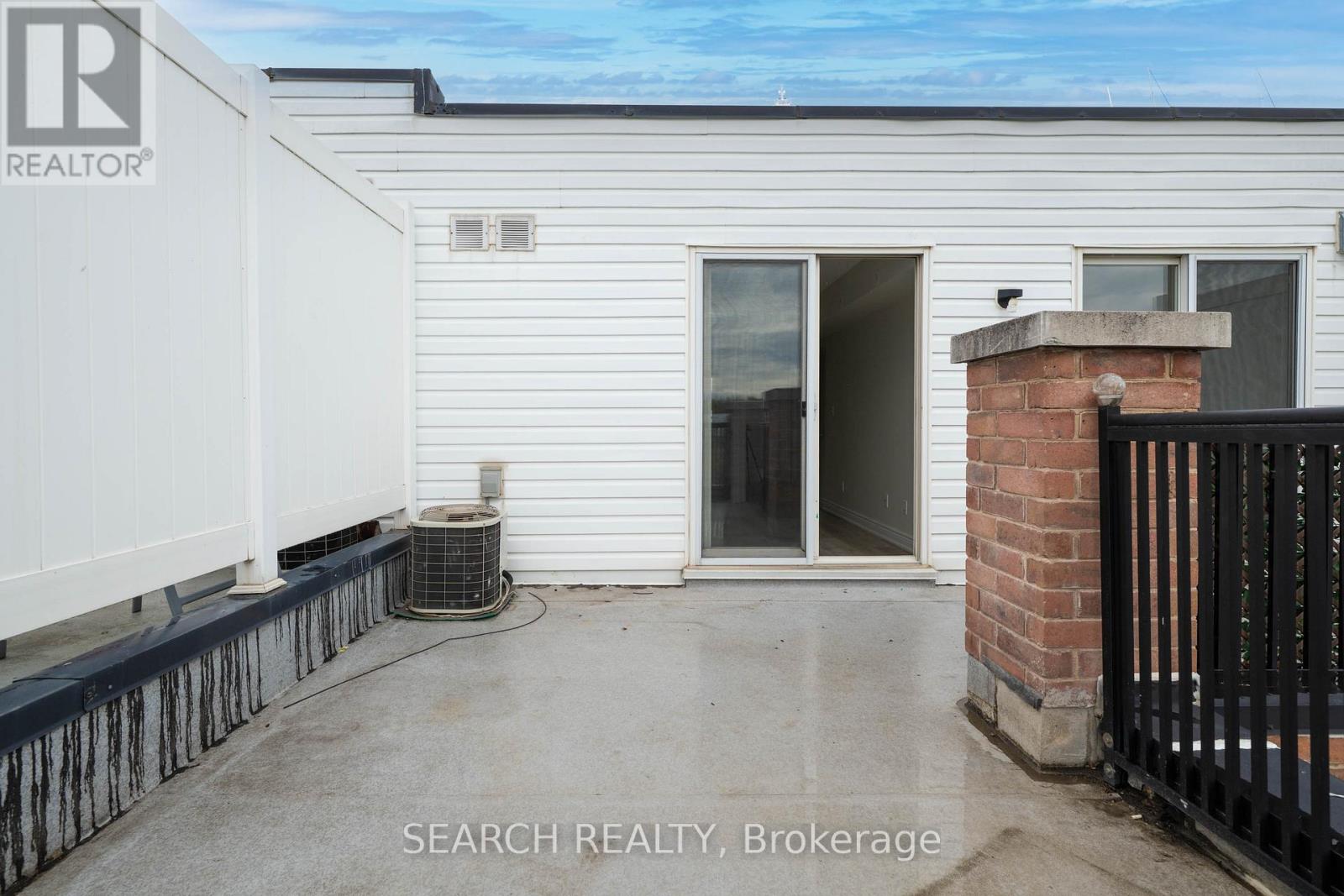2041 - 3043 Finch Avenue W, Toronto, Ontario  M9M 0A4 - Photo 33 - W12153643