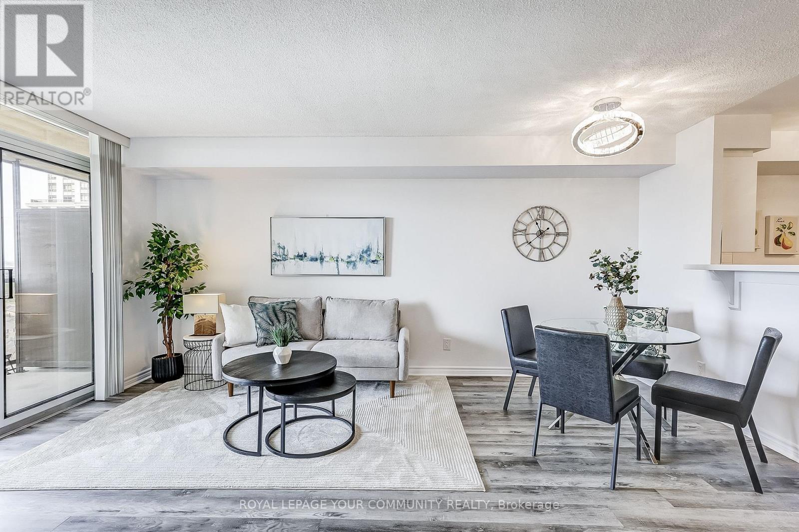 Property at 2122 - 700 HUMBERWOOD BOULEVARD image 1