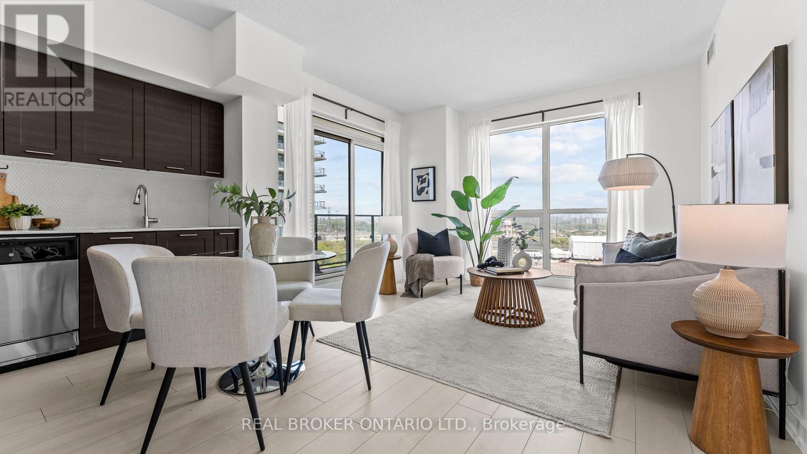 1604 - 2220 Lake Shore Boulevard W, Toronto, Ontario  M8V 0C1 - Photo 1 - W12153656