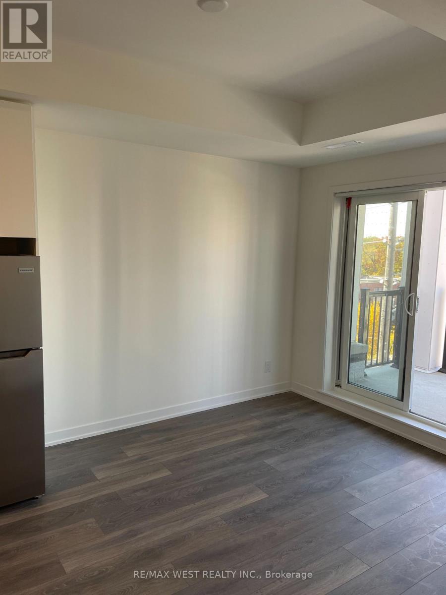 405 - 160 Canon Jackson Drive, Toronto, Ontario  M6M 0B6 - Photo 10 - W12153732