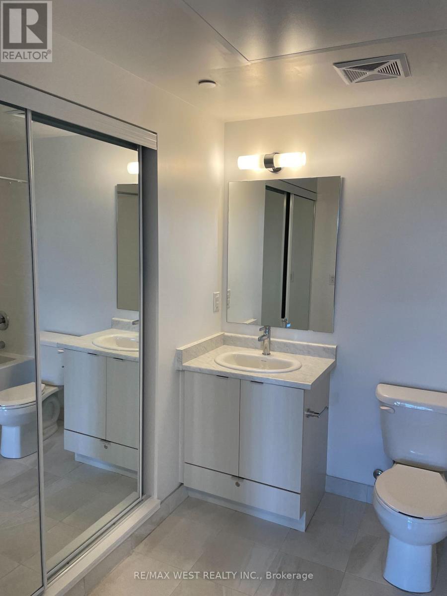 405 - 160 Canon Jackson Drive, Toronto, Ontario  M6M 0B6 - Photo 17 - W12153732