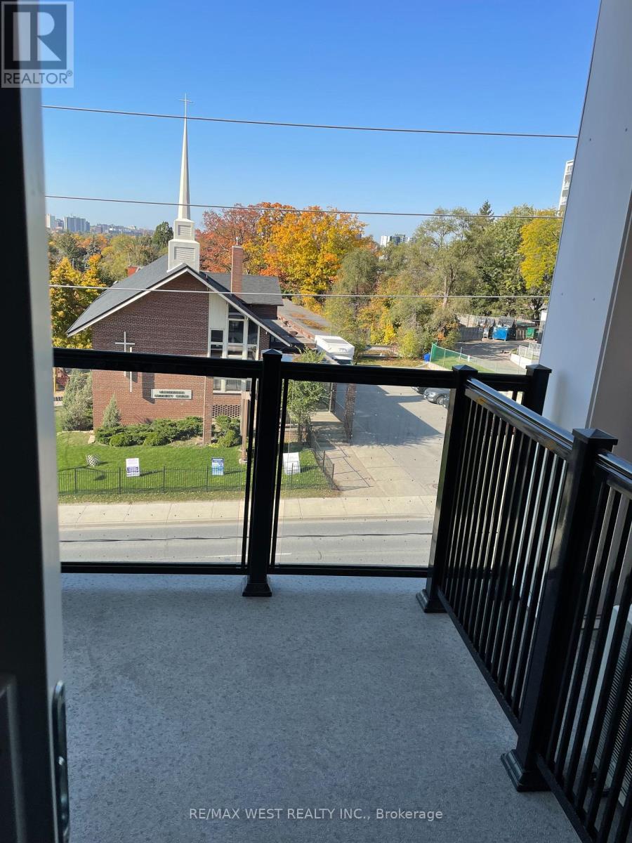 405 - 160 Canon Jackson Drive, Toronto, Ontario  M6M 0B6 - Photo 20 - W12153732