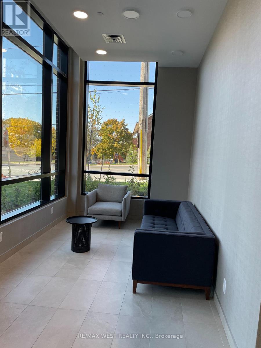 405 - 160 Canon Jackson Drive, Toronto, Ontario  M6M 0B6 - Photo 3 - W12153732