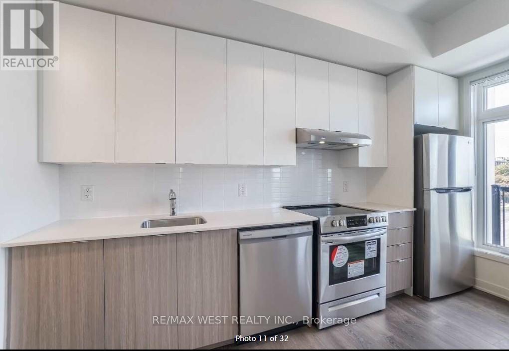 405 - 160 Canon Jackson Drive, Toronto, Ontario  M6M 0B6 - Photo 8 - W12153732
