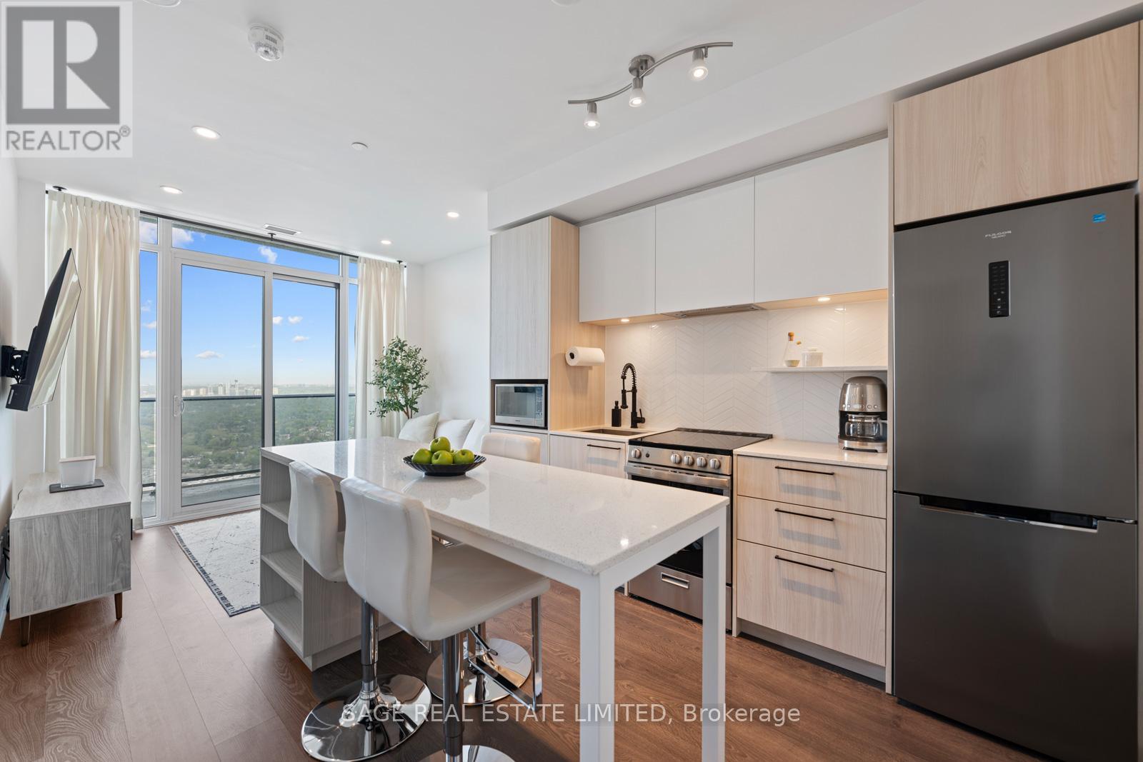 5401 - 70 ANNIE CRAIG DRIVE, Toronto, Ontario