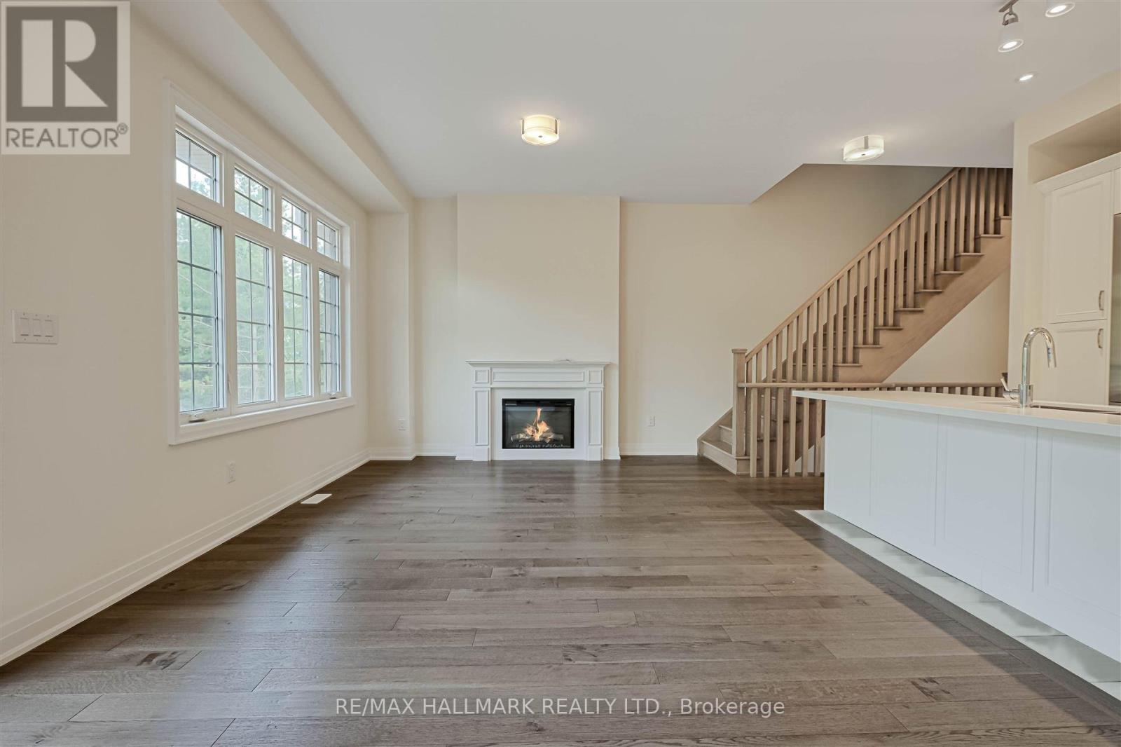 5 West Village Lane, Markham, Ontario  L6C 3L5 - Photo 14 - N12147545