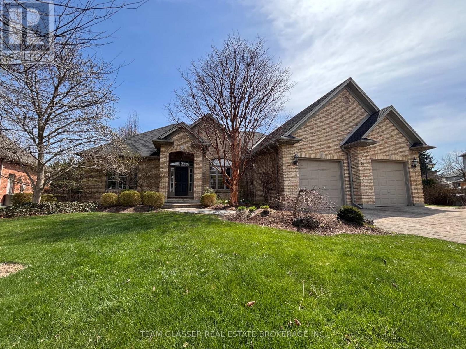 38 Butternut Grove, London South (South B), Ontario  N6K 4J4 - Photo 2 - X12153670