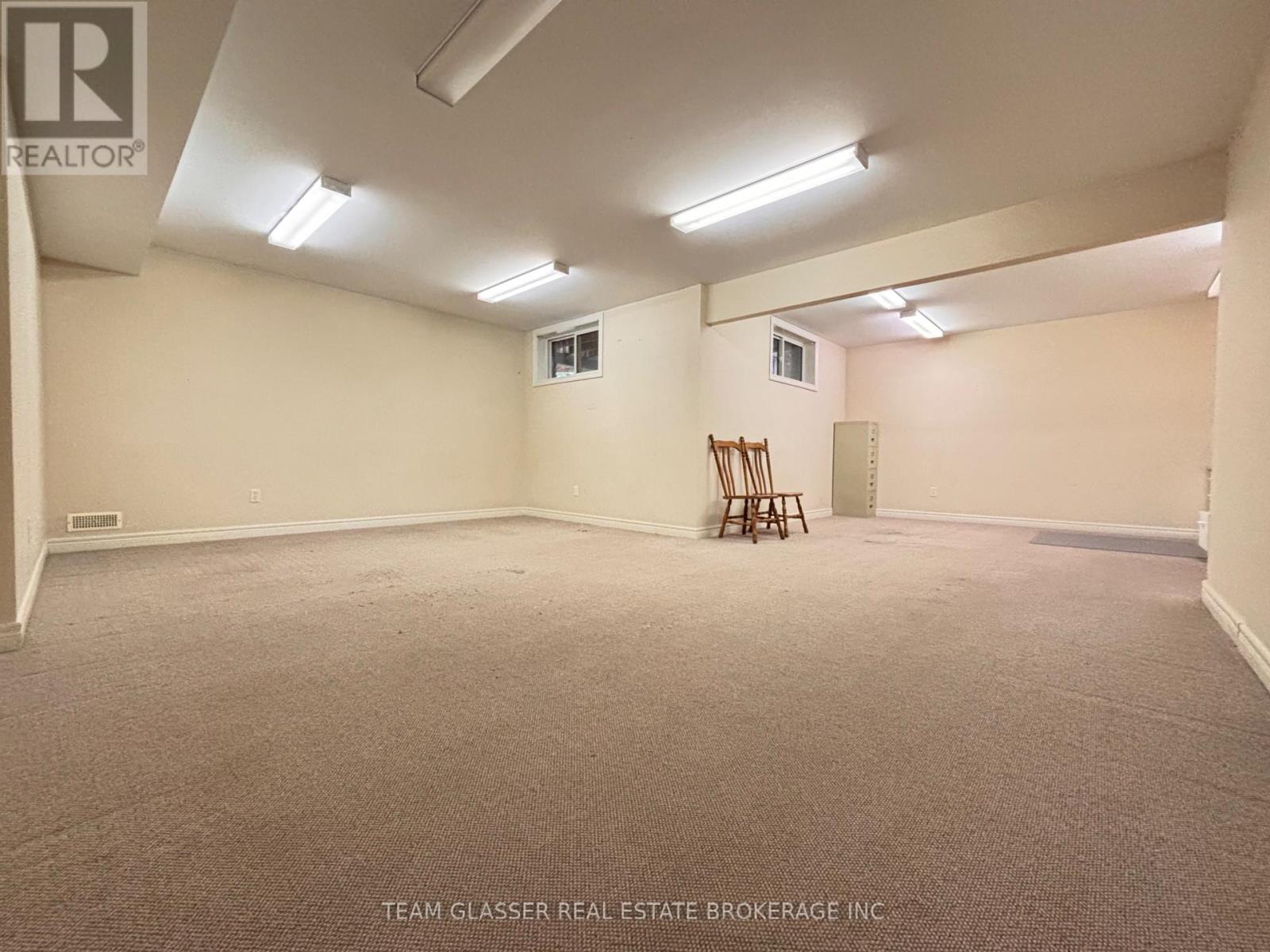 38 Butternut Grove, London South (South B), Ontario  N6K 4J4 - Photo 36 - X12153670