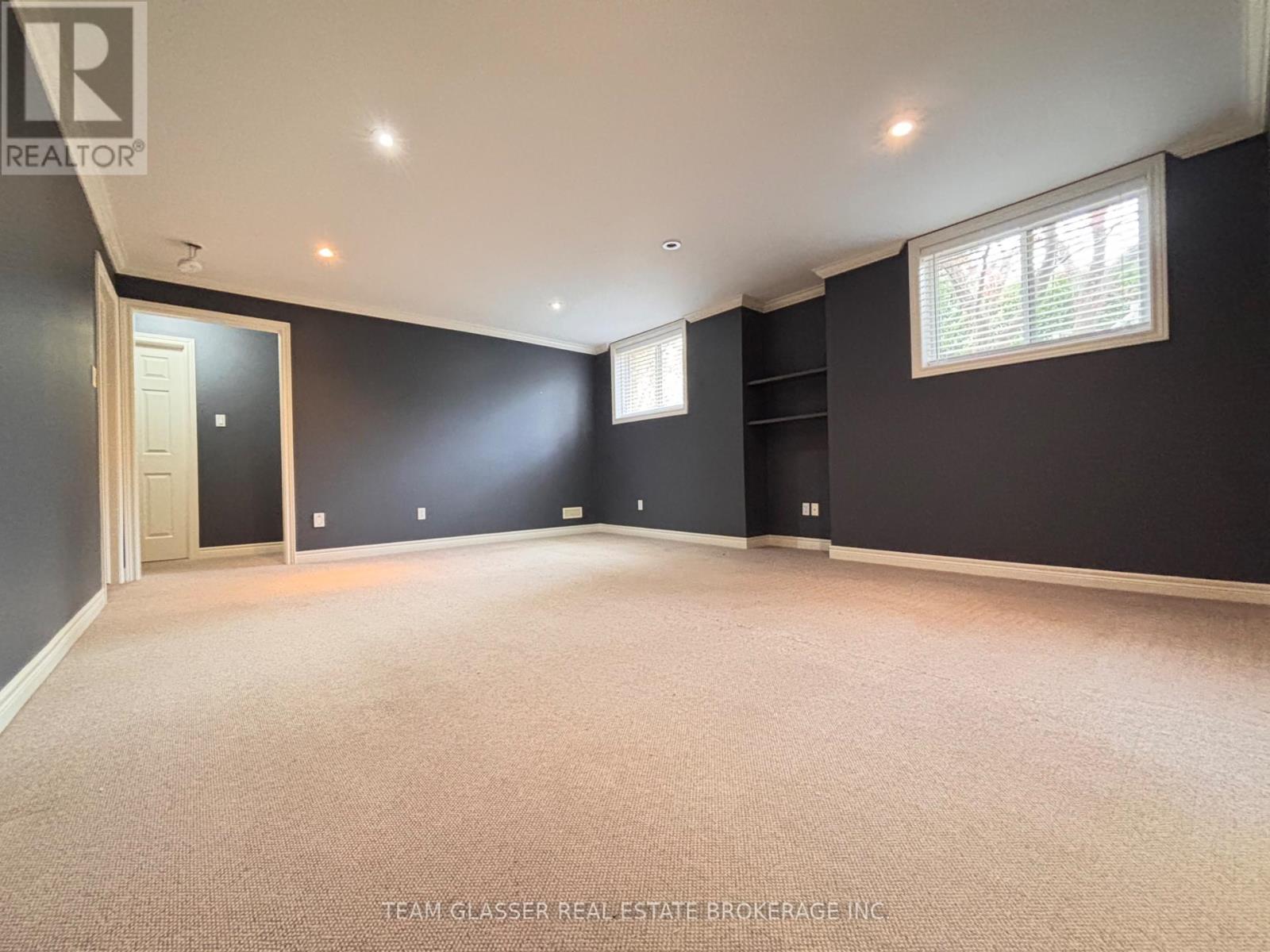 38 Butternut Grove, London South (South B), Ontario  N6K 4J4 - Photo 35 - X12153670