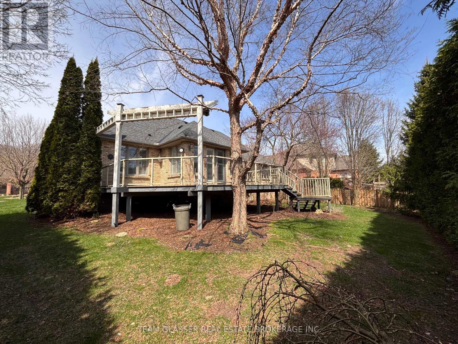 38 Butternut Grove, London South (South B), Ontario  N6K 4J4 - Photo 39 - X12153670