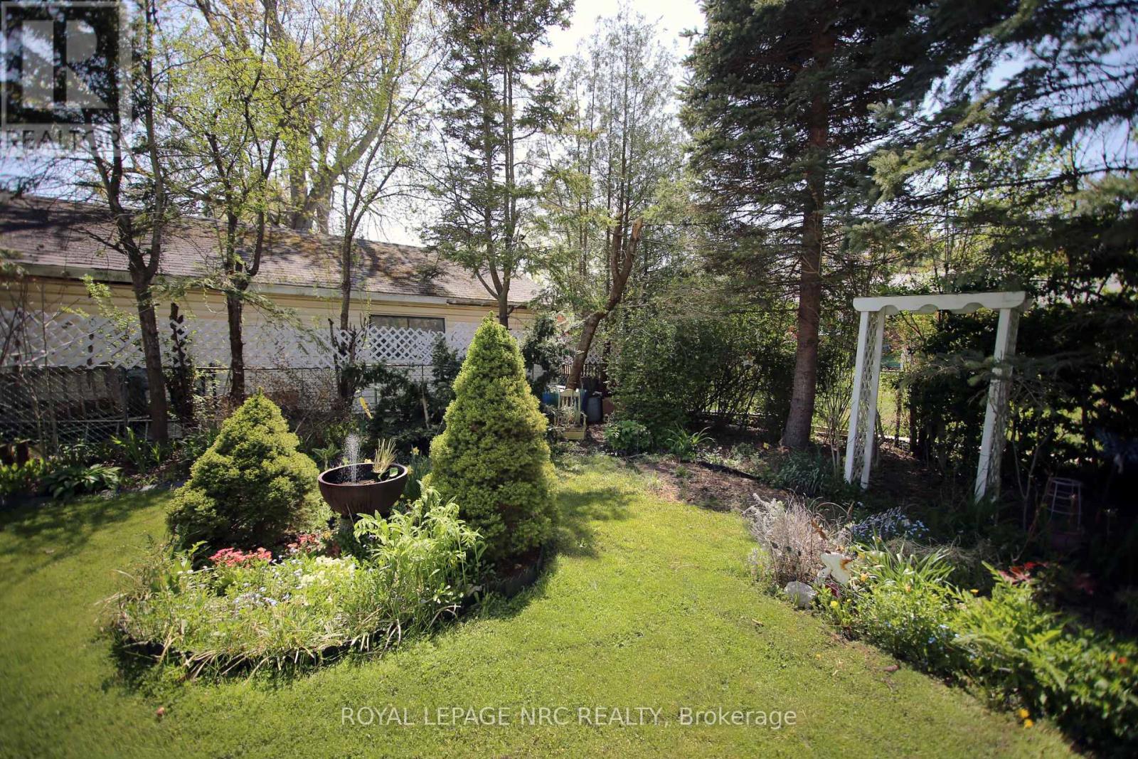 767 Parkdale Avenue, Fort Erie, Ontario  L2A 5B7 - Photo 46 - X12153085