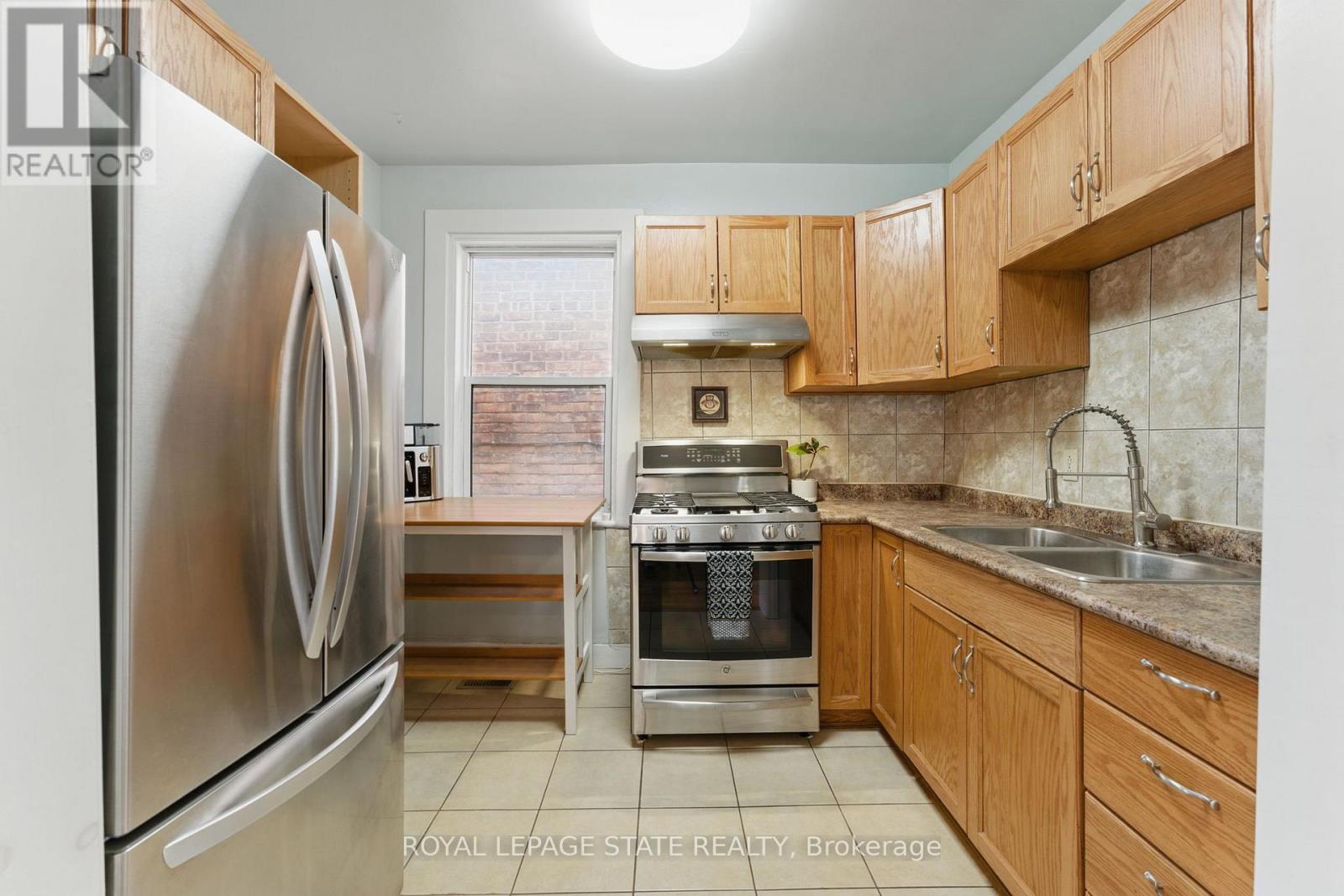 91 Aurora Street, Hamilton, Ontario  L8N 2P6 - Photo 12 - X12153607