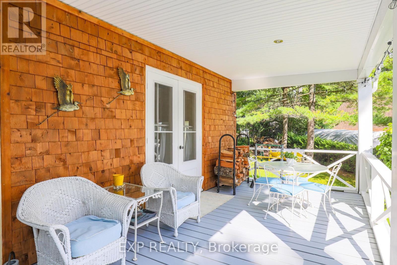 10 Sixth Street, Kawartha Lakes, Ontario  K0M 1N0 - Photo 14 - X12153626