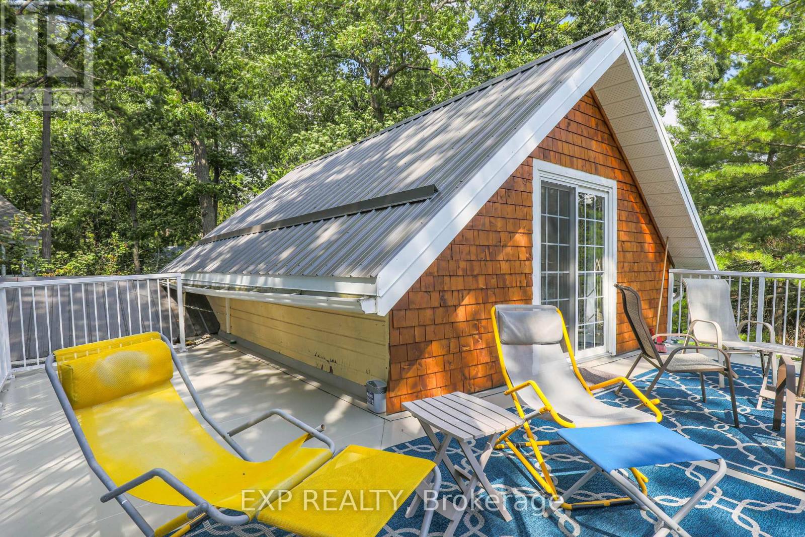 10 Sixth Street, Kawartha Lakes, Ontario  K0M 1N0 - Photo 18 - X12153626