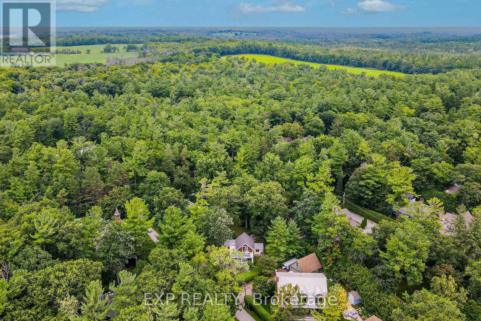 10 Sixth Street, Kawartha Lakes, Ontario  K0M 1N0 - Photo 37 - X12153626