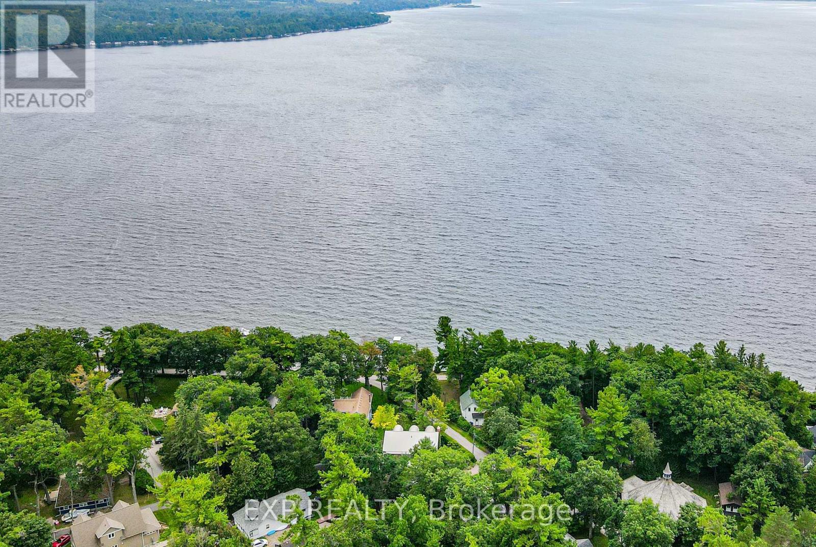 10 Sixth Street, Kawartha Lakes, Ontario  K0M 1N0 - Photo 39 - X12153626