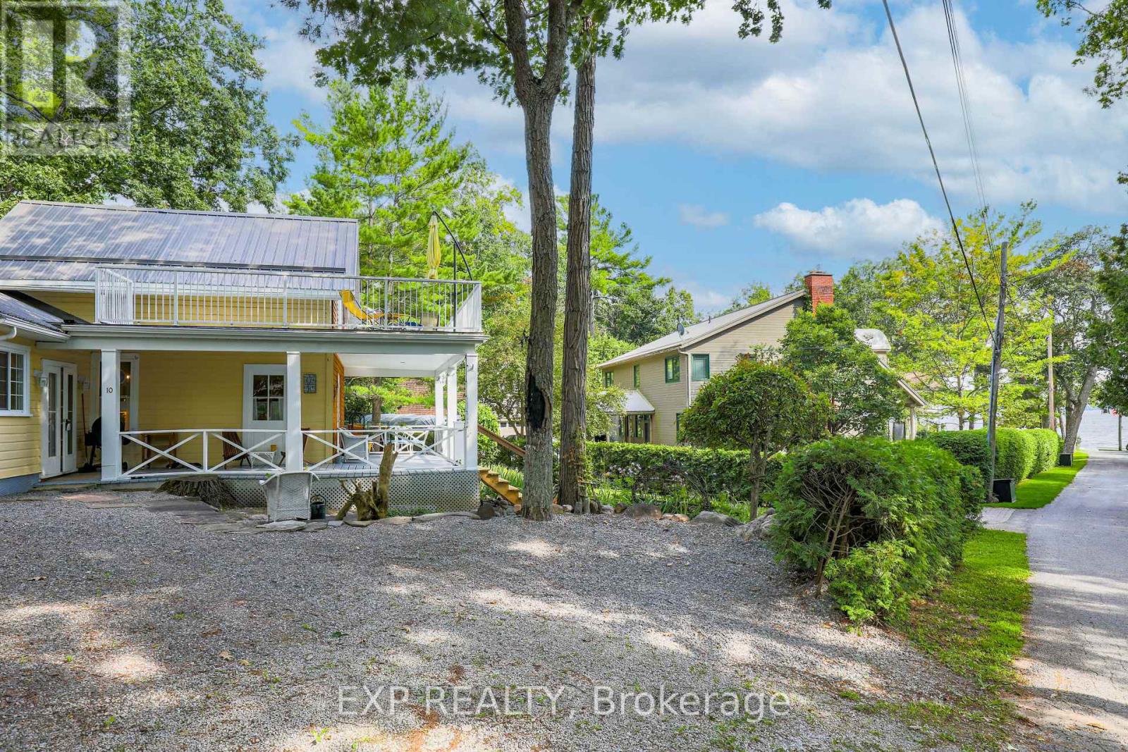 10 Sixth Street, Kawartha Lakes, Ontario  K0M 1N0 - Photo 7 - X12153626