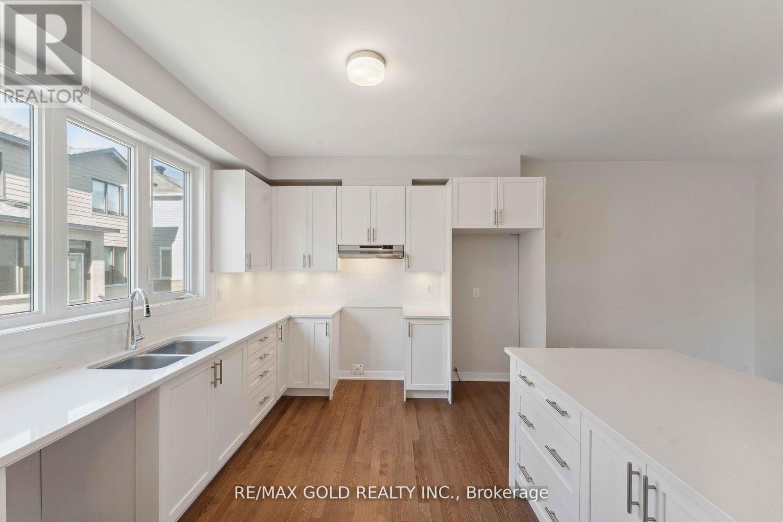 356 Peninsula Road, Ottawa, Ontario  K0A 2Z0 - Photo 14 - X12153651