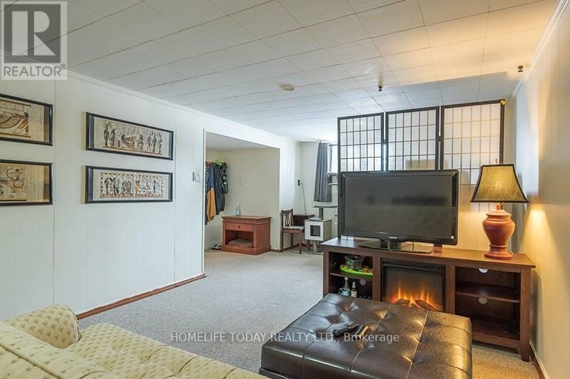 Bsmt - 947 Southlawn Drive, Peterborough, Ontario  K9J 1E9 - Photo 5 - X12153683