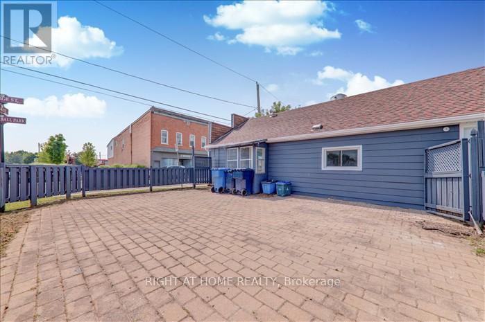 4 George Street, Havelock-Belmont-Methuen (Havelock), Ontario  K0L 1Z0 - Photo 26 - X12153704
