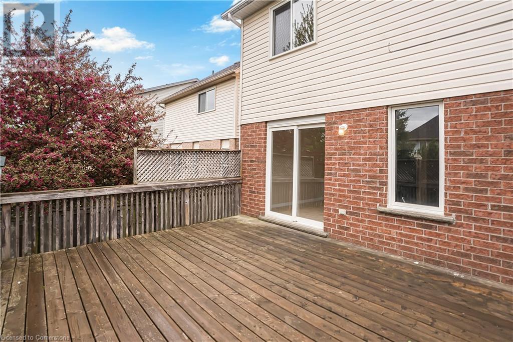 74 Blue Lace Crescent, Kitchener, Ontario  N2E 3X1 - Photo 32 - 40727960