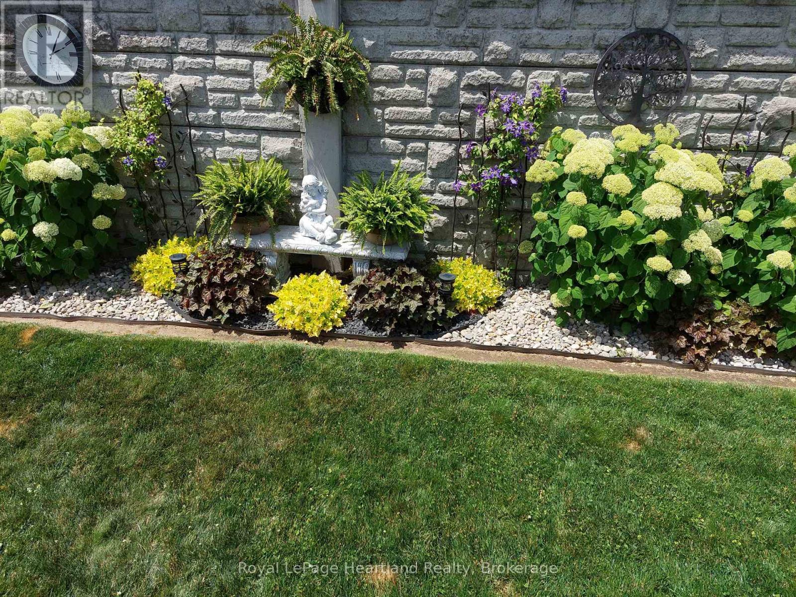 460 Richard Crescent, Strathroy-Caradoc, Ontario  N7G 3P4 - Photo 29 - X12153864