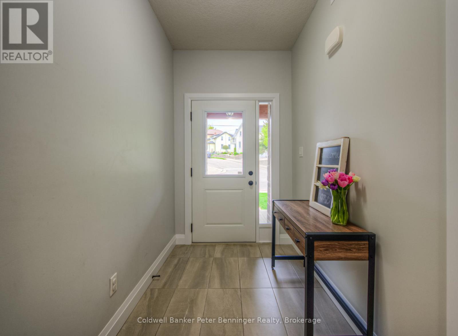 19a Riverside Drive E, Woolwich, Ontario  N3B 2L9 - Photo 4 - X12153902