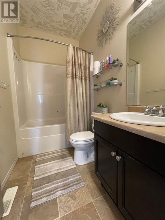 5069 Cornerstone, High Prairie, Alberta  T0G 1E0 - Photo 11 - A2212931