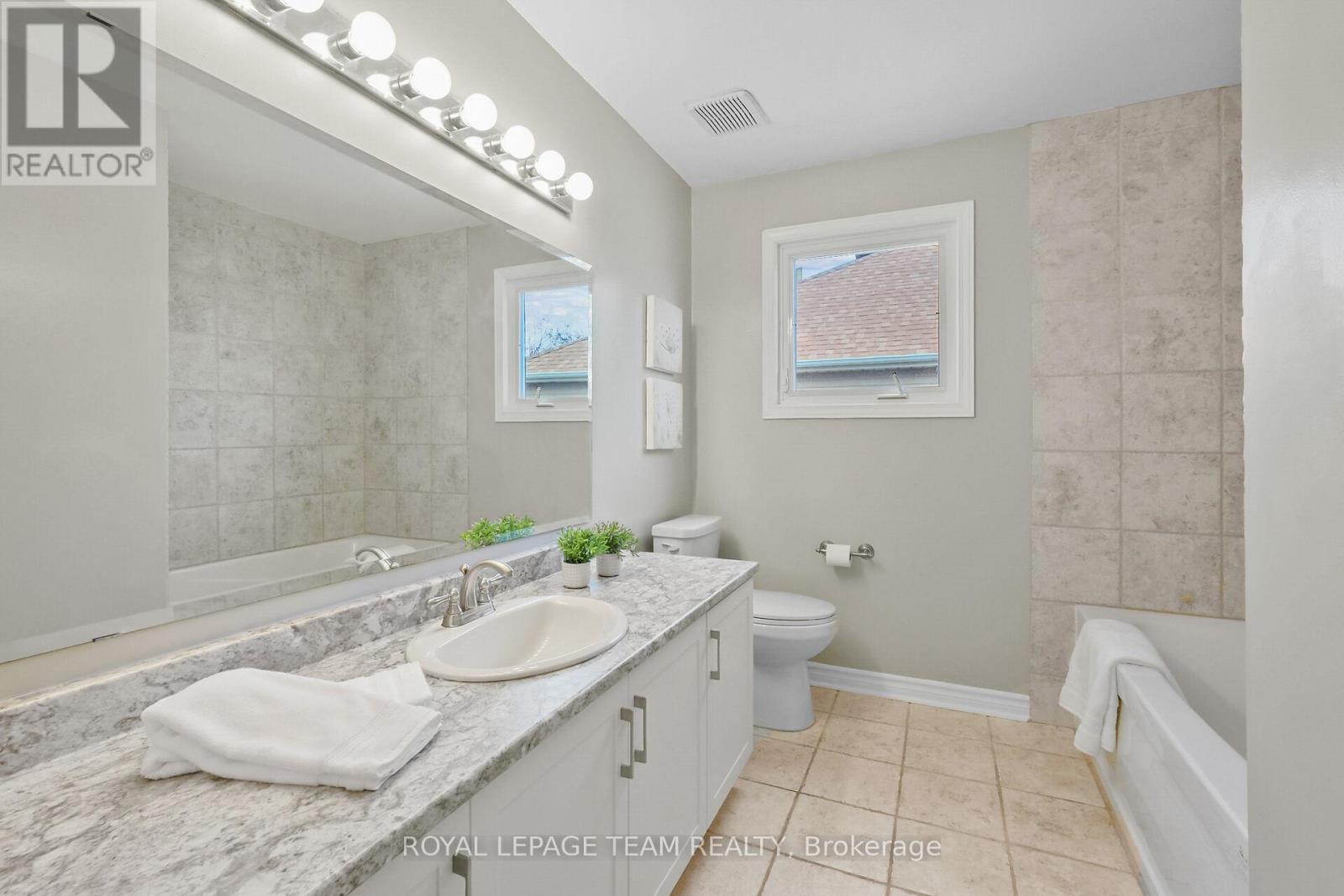 14 Morgan's Grant Way, Ottawa, Ontario  K2K 2G5 - Photo 38 - X12153825