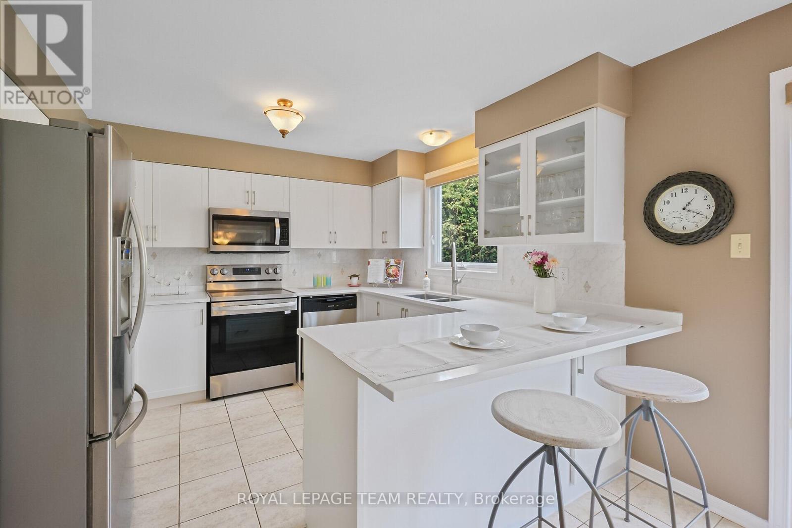 Property at 14 MORGAN'S GRANT WAY image 4