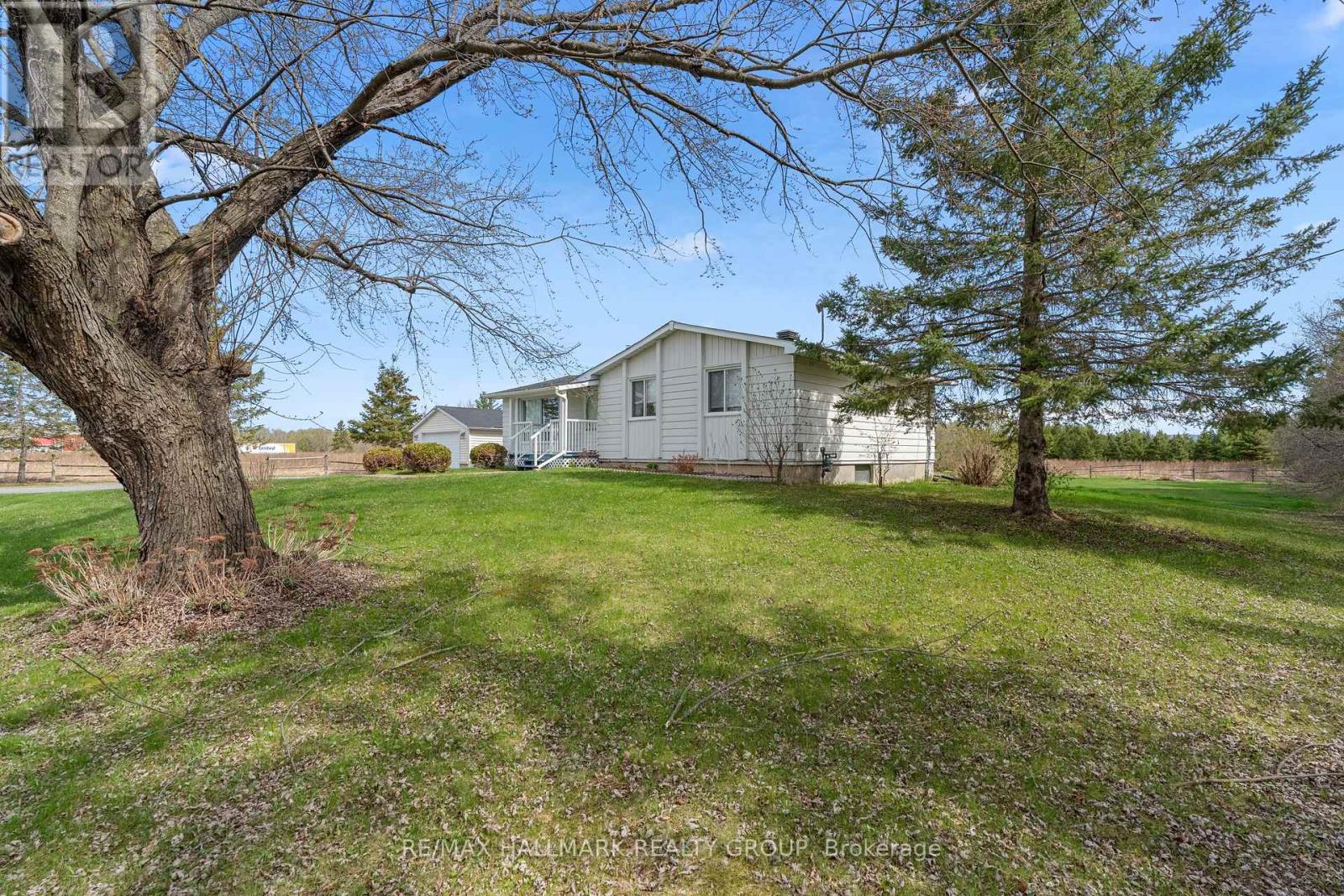 3756 Dunrobin Road, Ottawa, Ontario  K0A 3M0 - Photo 3 - X12153867