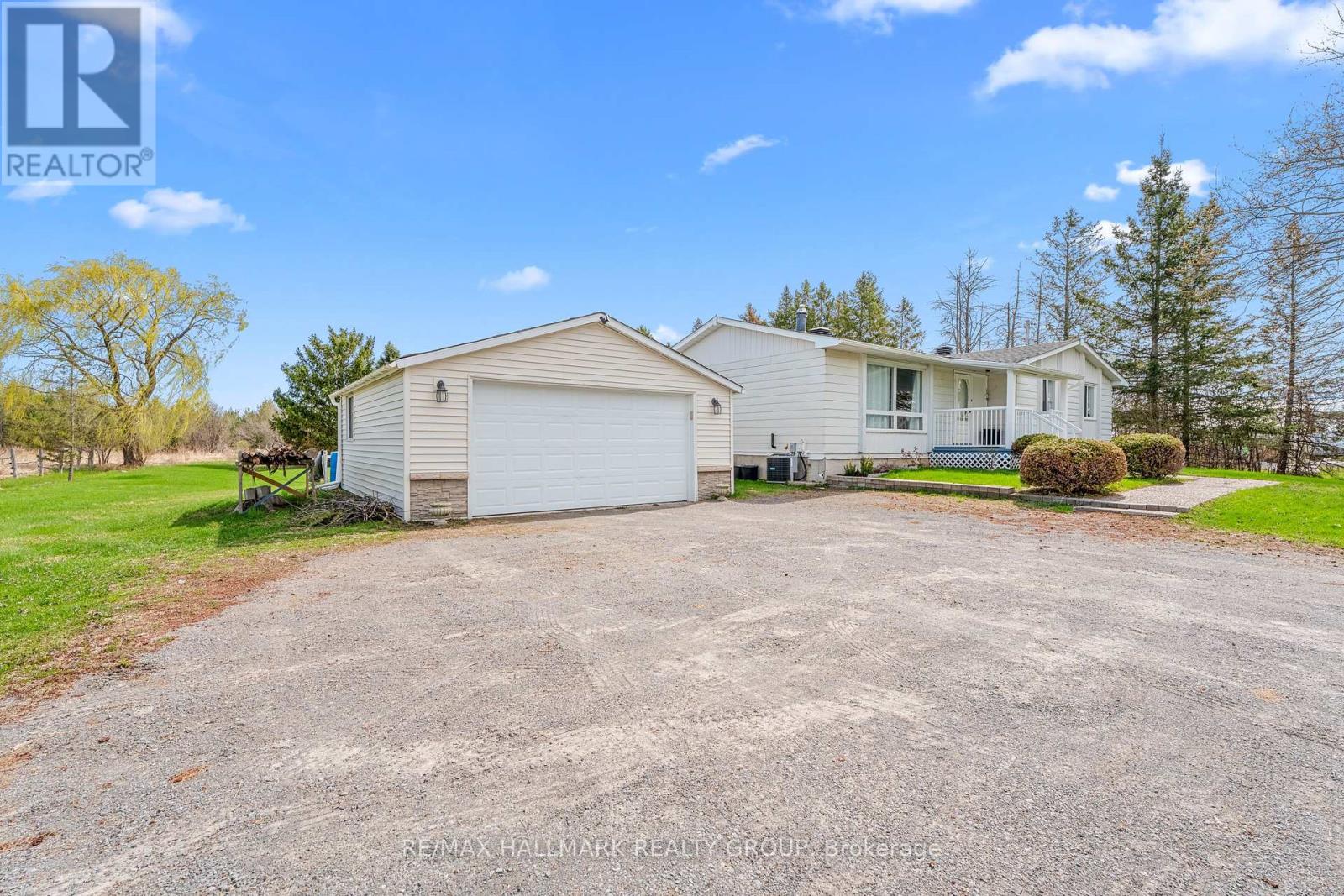 3756 Dunrobin Road, Ottawa, Ontario  K0A 3M0 - Photo 4 - X12153867