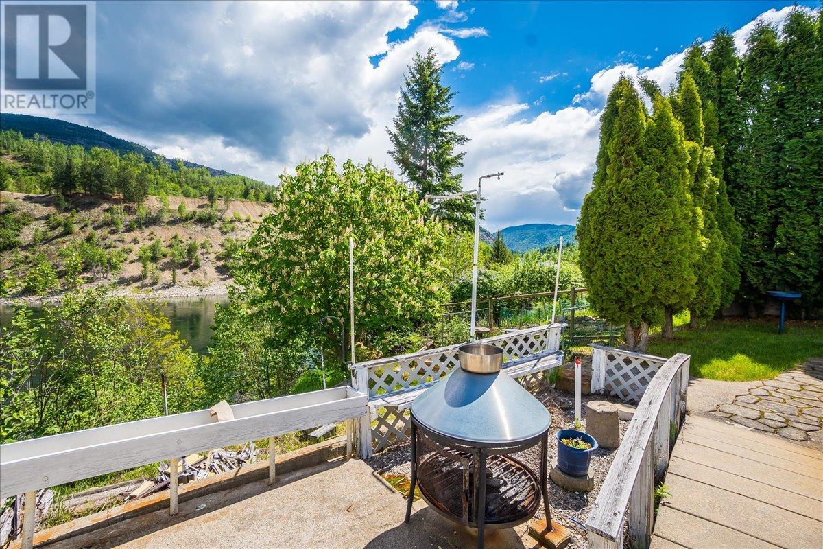 275 2nd Avenue, Rivervale, British Columbia  V1R 4V3 - Photo 11 - 10347319