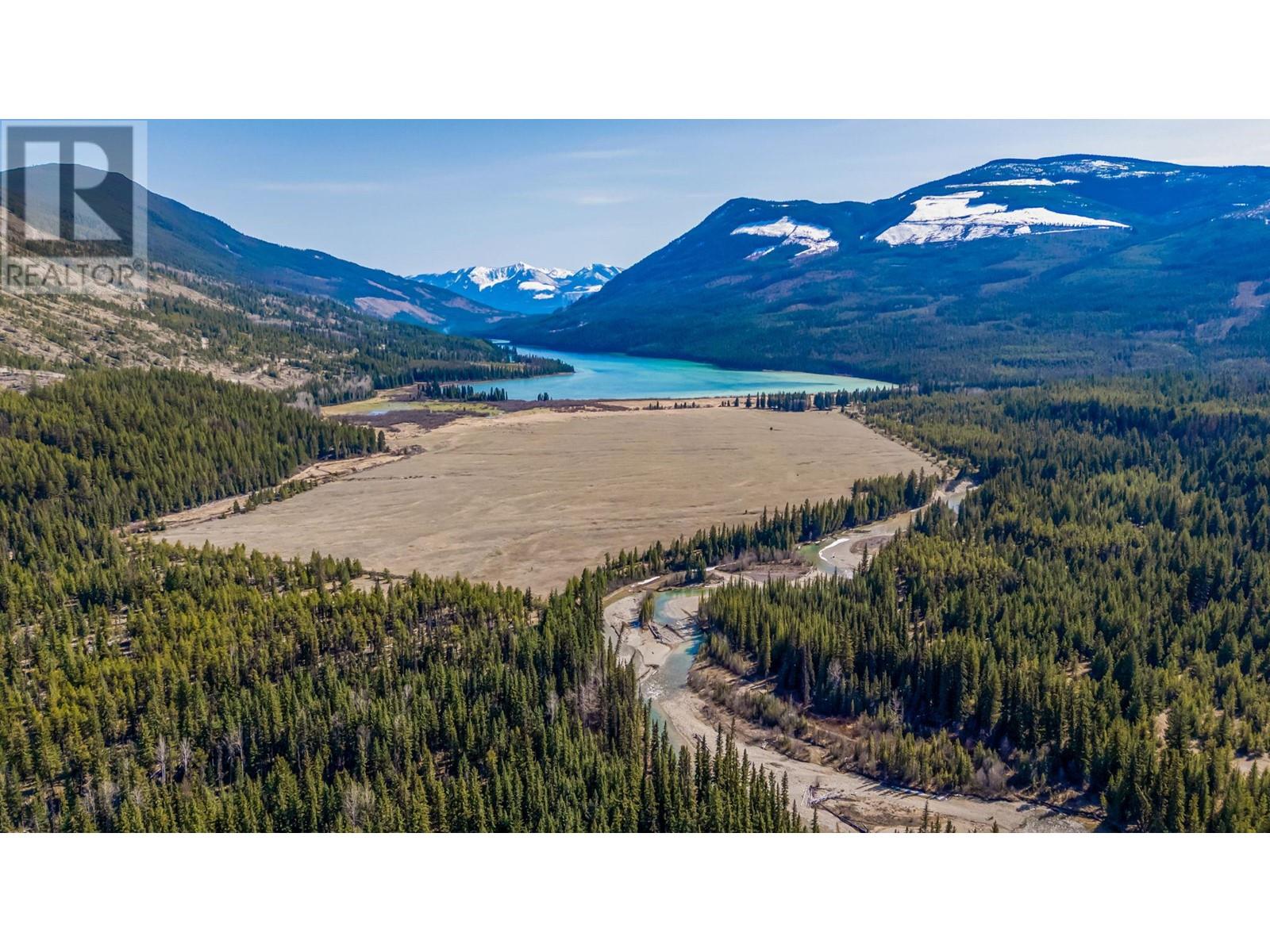 6800 Findlay Whitetail Lake Road, Kootenay Bay, British Columbia  V0B 1L2 - Photo 1 - 10348149