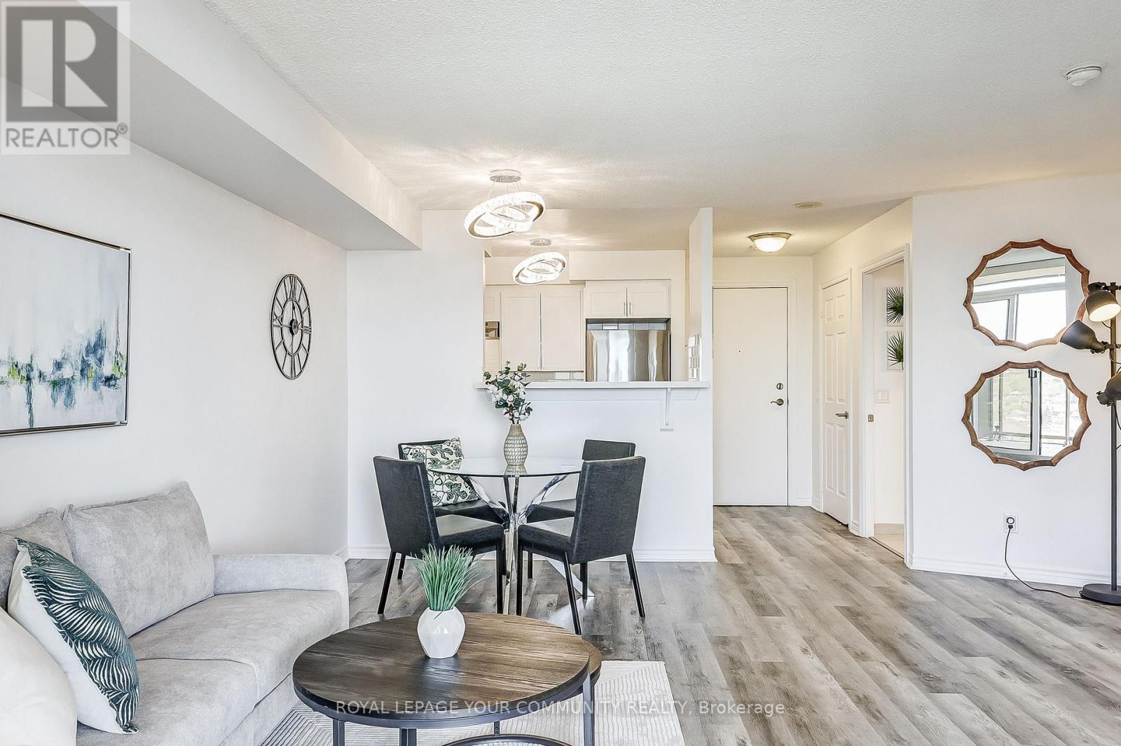 2122 - 700 Humberwood Boulevard, Toronto, Ontario  M9W 7J4 - Photo 15 - W12153644