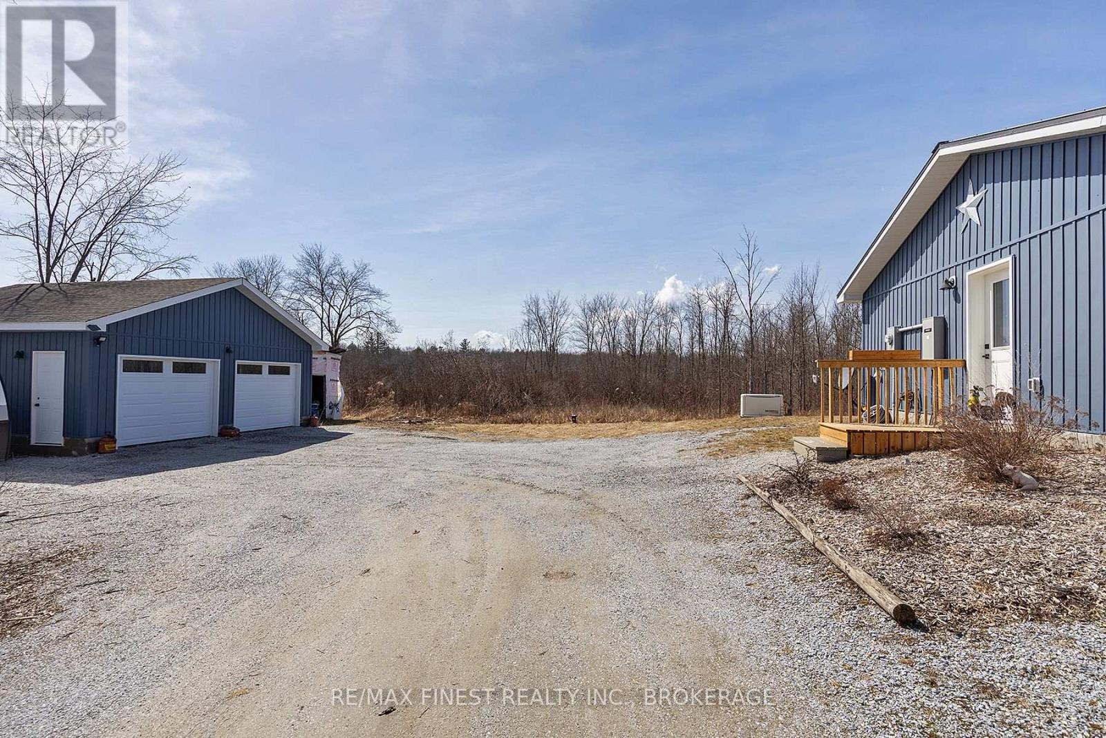 1123 Second Lake Road, Frontenac, Ontario  K0H 1T0 - Photo 5 - X12061885