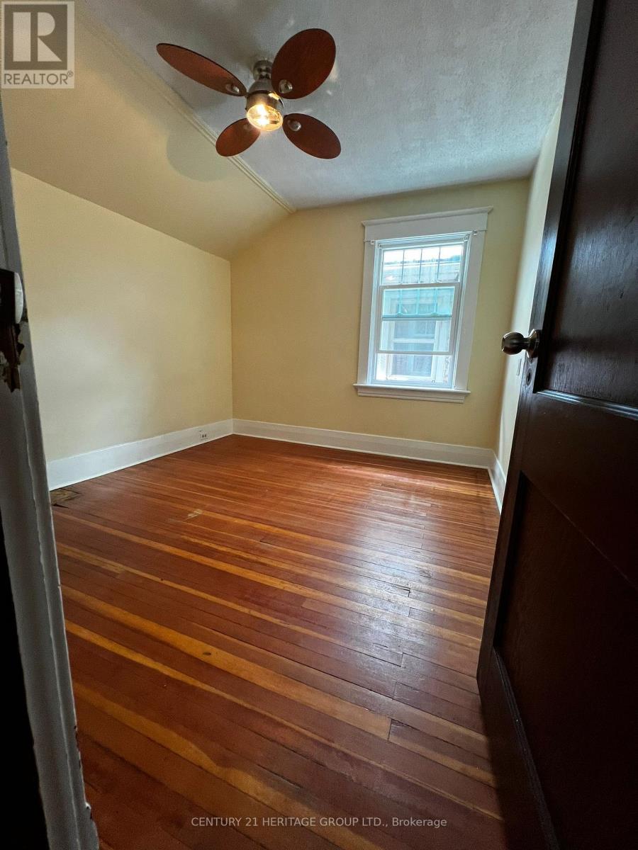 361 Ashland Avenue, London East (East M), Ontario  N5W 4E9 - Photo 14 - X12152260