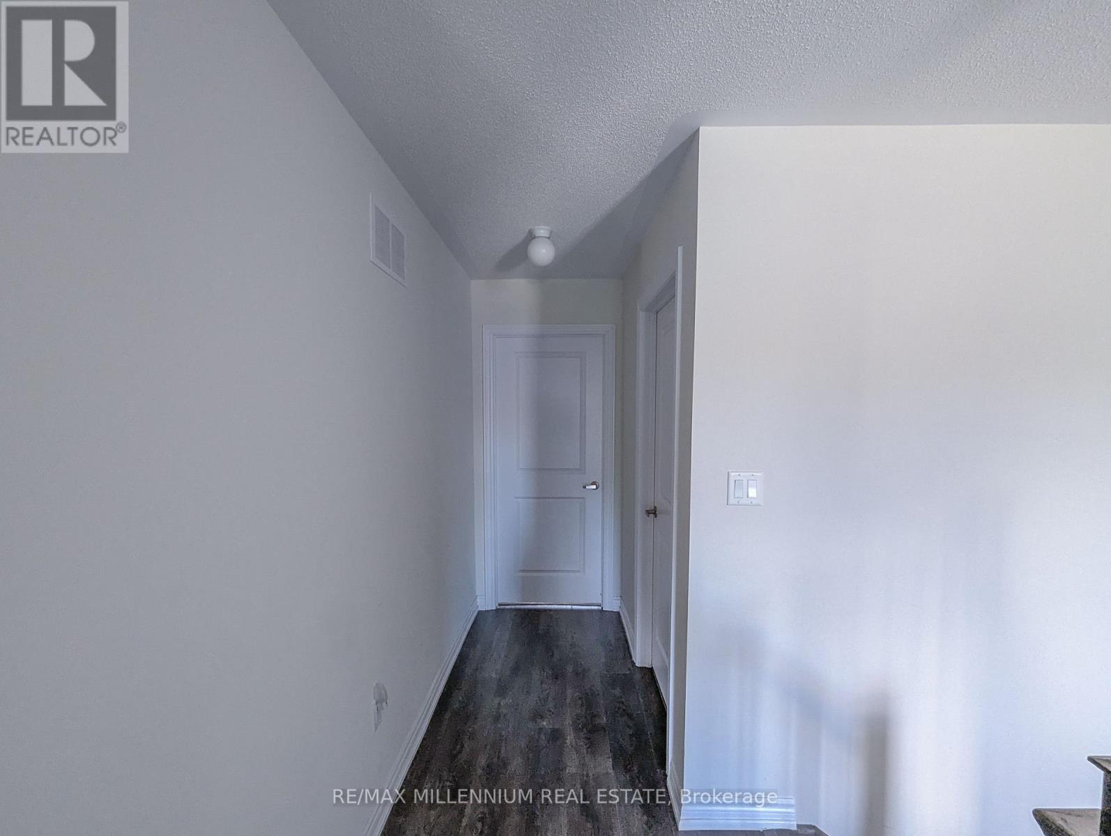 136 Tumblewood Place, Welland, Ontario  L3B 0J3 - Photo 12 - X12152406
