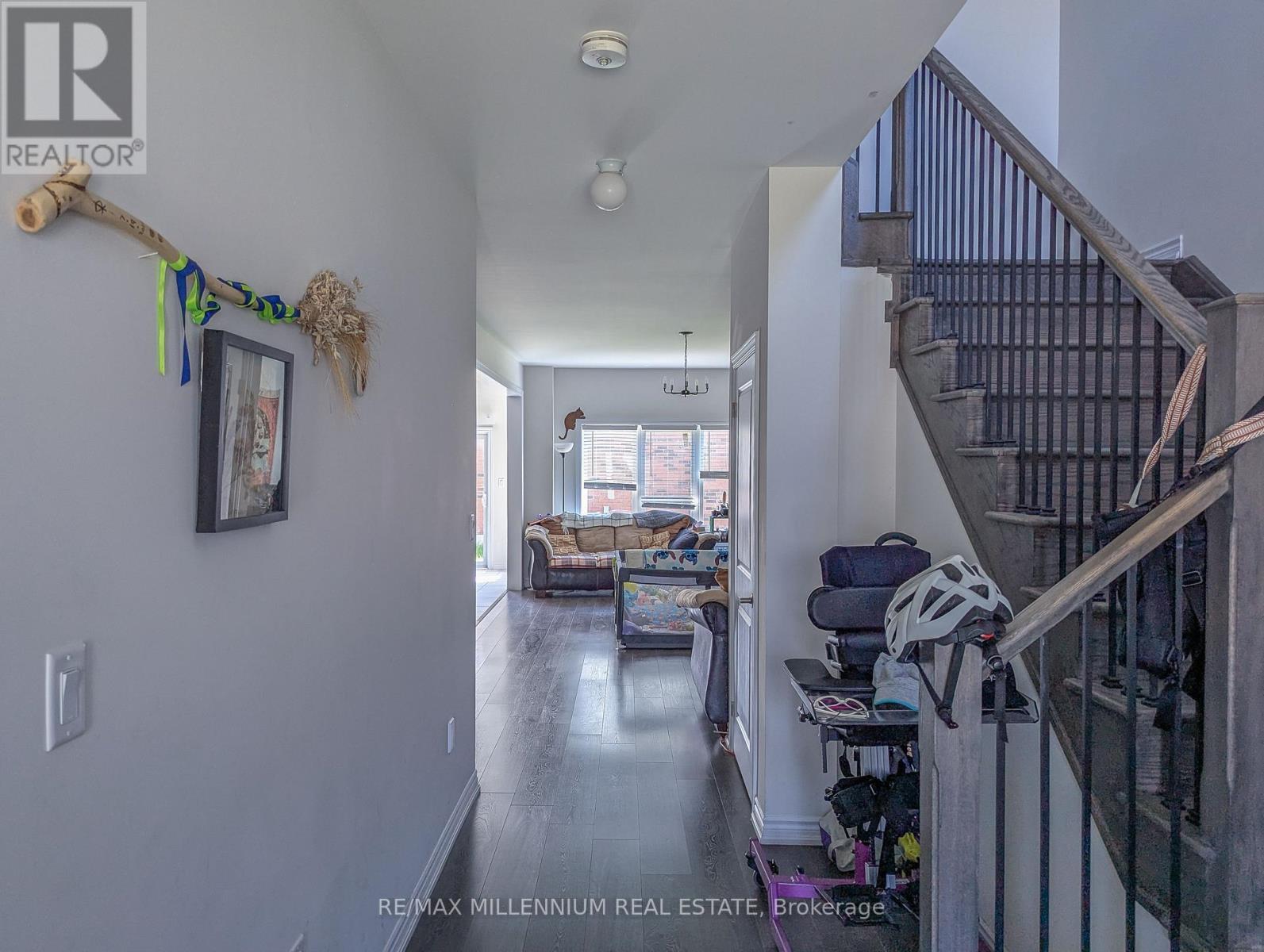 136 Tumblewood Place, Welland, Ontario  L3B 0J3 - Photo 5 - X12152406