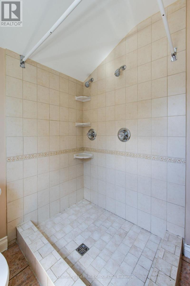 361 Ashland Avenue, London East (East M), Ontario  N5W 4E9 - Photo 16 - X12152260