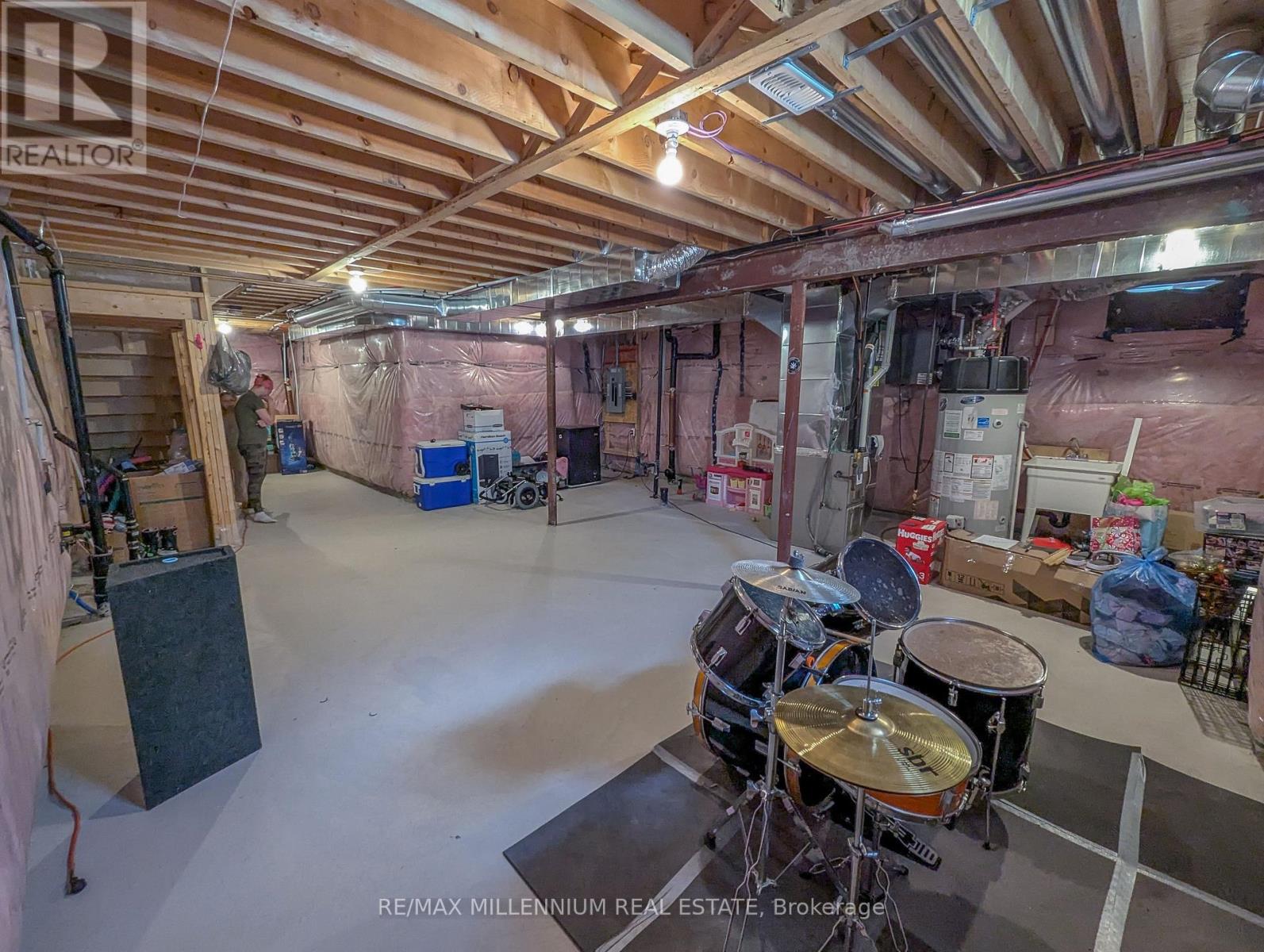 136 Tumblewood Place, Welland, Ontario  L3B 0J3 - Photo 25 - X12152406