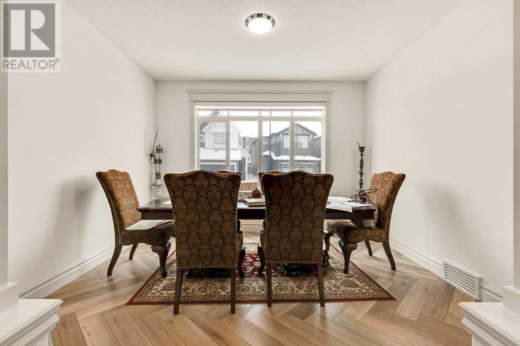 58 Lucas Cove Nw, Calgary, Alberta  T3P 1M4 - Photo 4 - A2183269