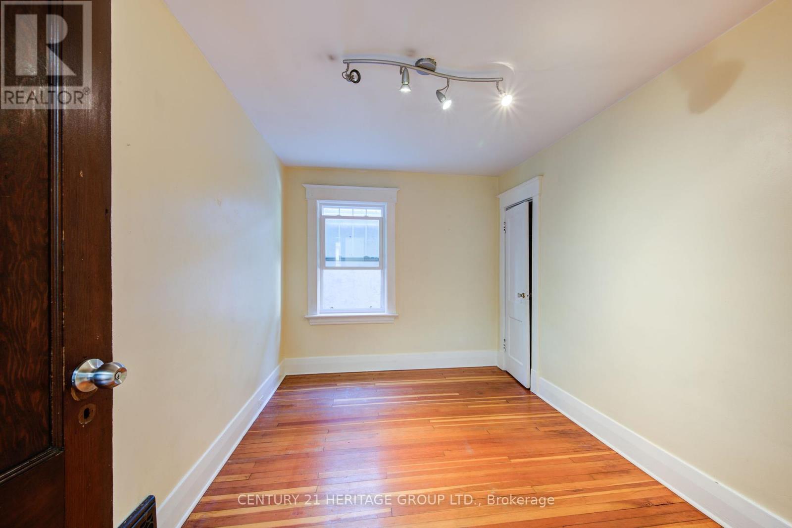 361 Ashland Avenue, London East (East M), Ontario  N5W 4E9 - Photo 32 - X12152260