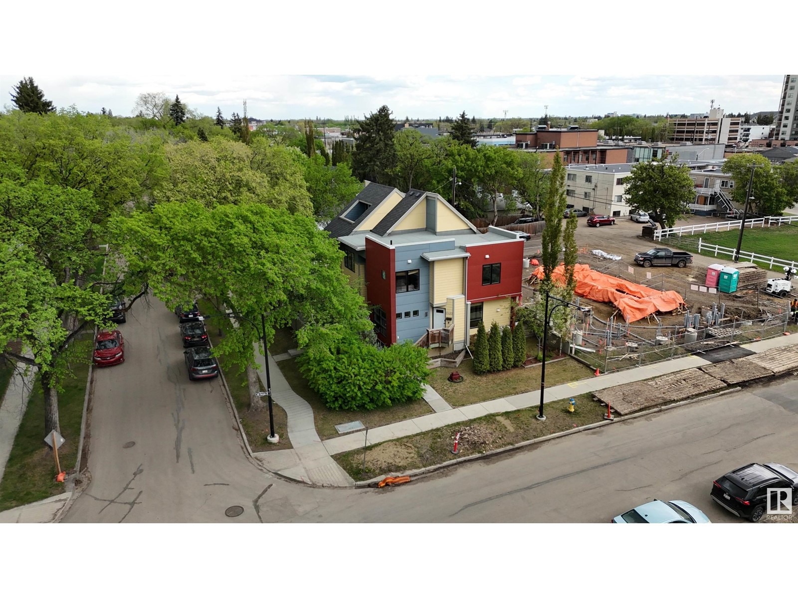 Property at 12430 105 AV NW image 5