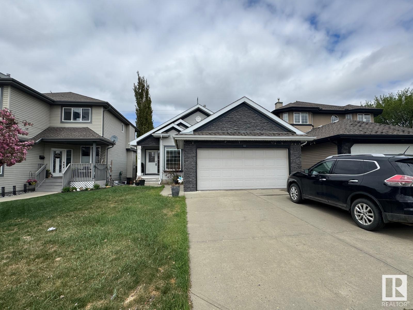 258 Hilliard Green NW, edmonton, Alberta