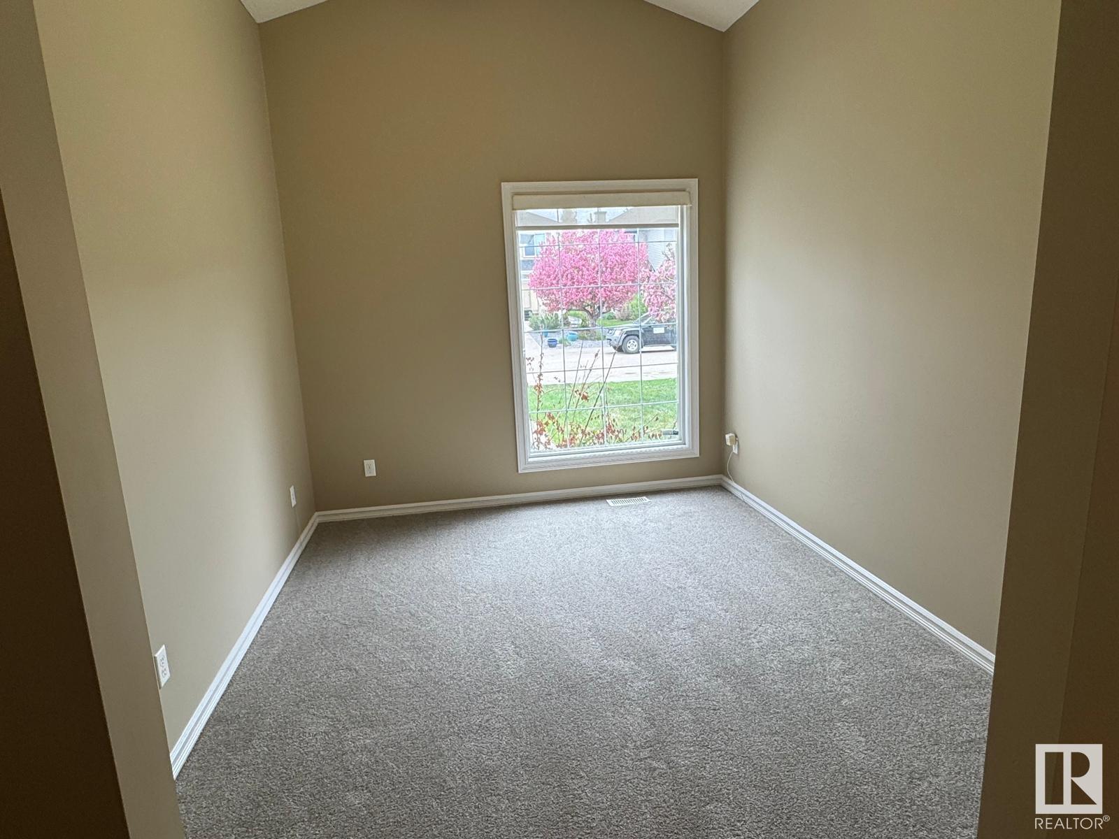 Property at 258 Hilliard Green NW image 1