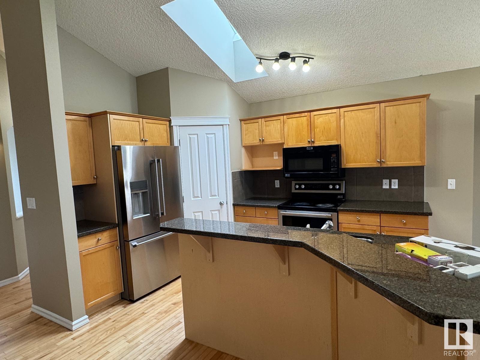 258 Hilliard Green Nw, Edmonton, Alberta  T6R 3G5 - Photo 15 - E4436872