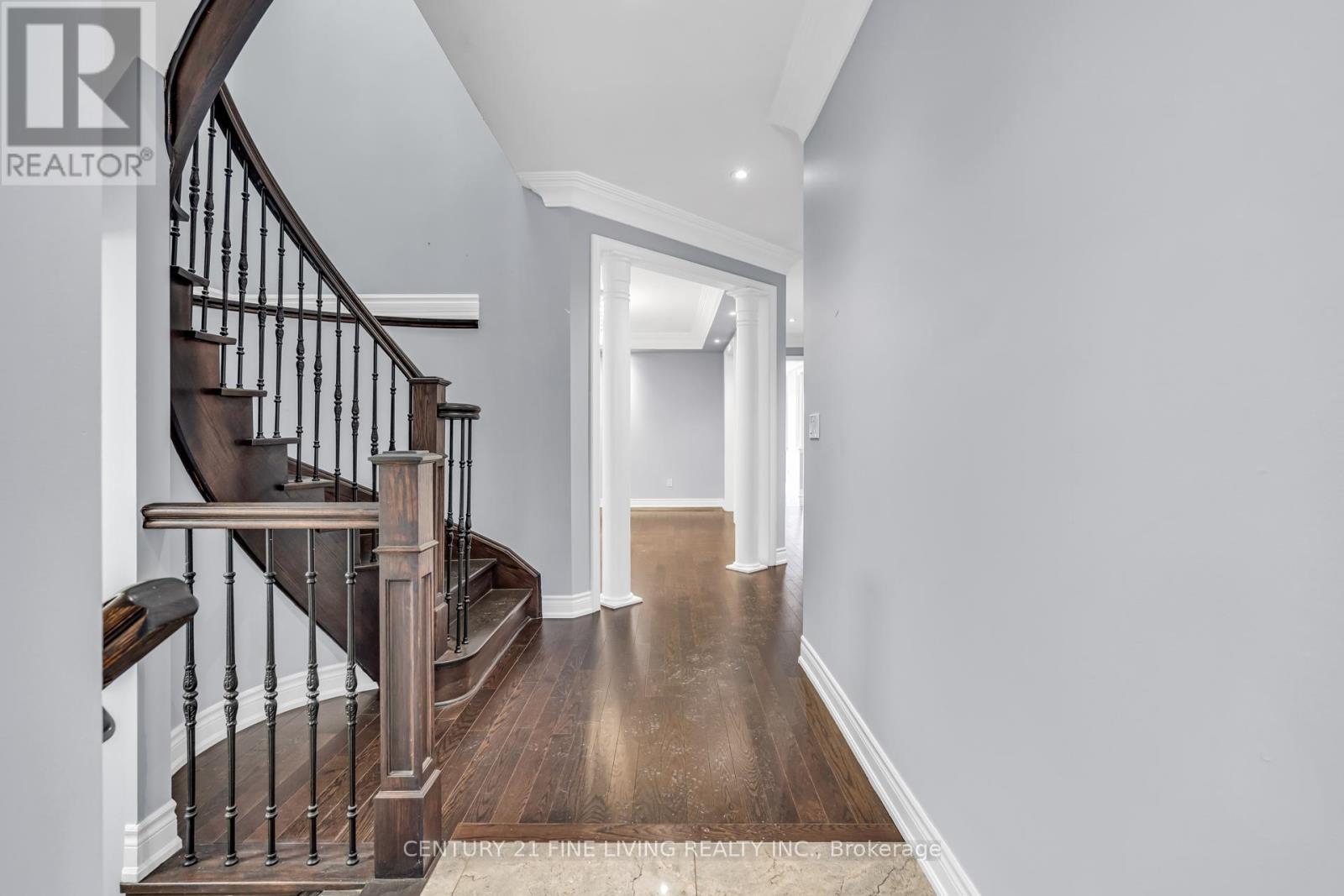 80 Hanbury Crescent, Brampton, Ontario  L6X 5N7 - Photo 4 - W12013626