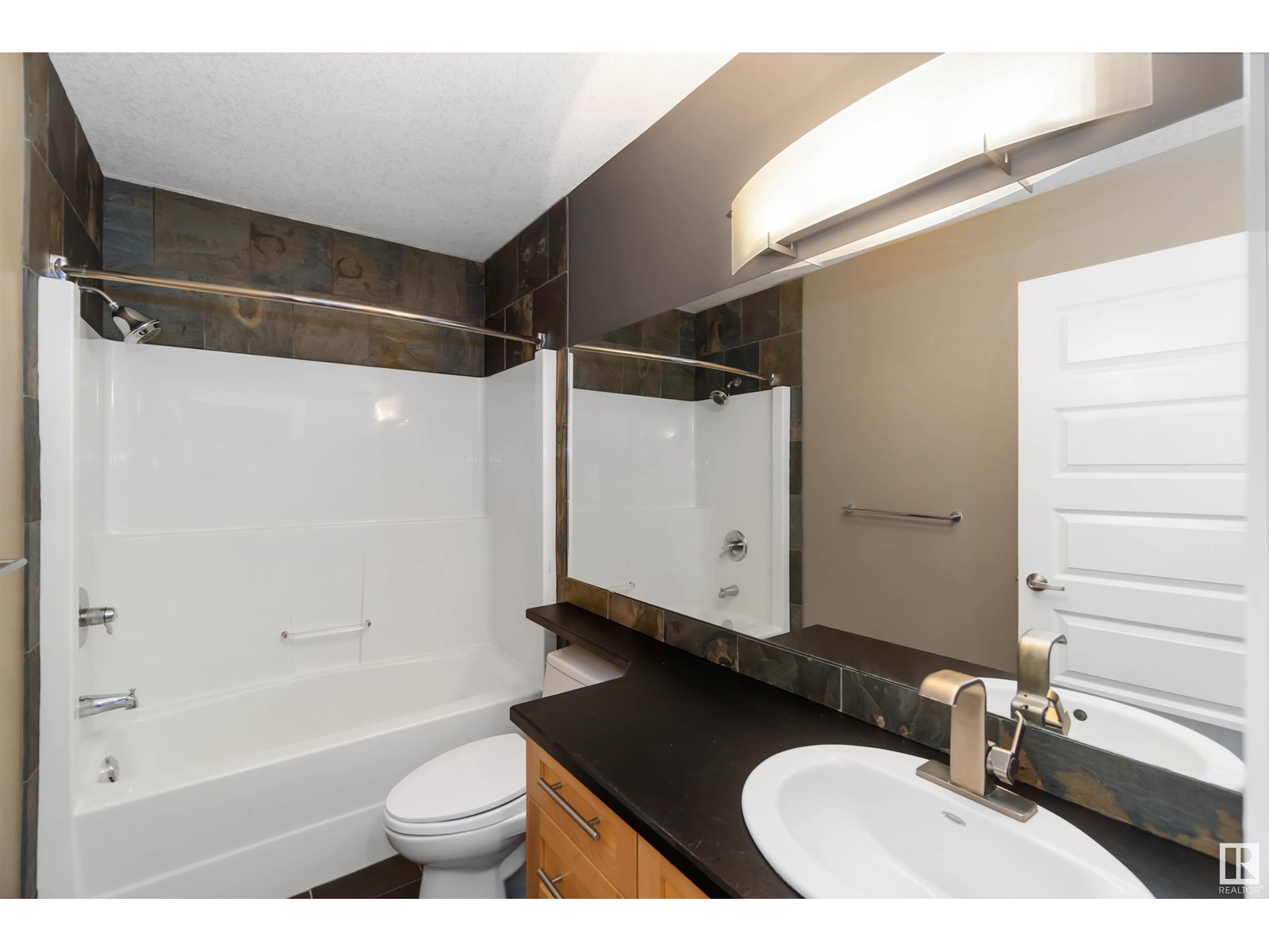 1825 Towne Centre Bv Nw, Edmonton, Alberta  T6R 3N8 - Photo 35 - E4436875