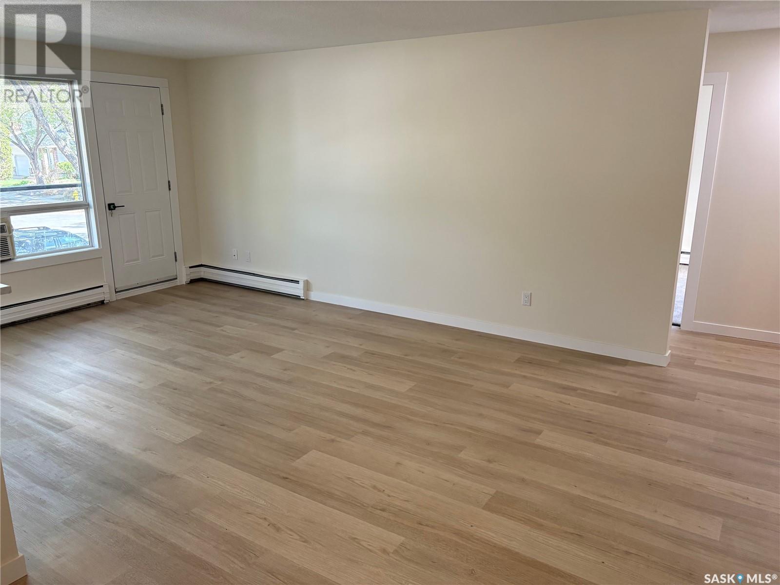 35 42 Spence Street, Regina, Saskatchewan  S4S 4H4 - Photo 4 - SK006153